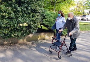 מטפלות זרות לקשישים